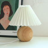 Vintage Rattan Lamp Table Korean Table Lamps for Bedroom Lamp Living Room Light Home Deco Creative Pleats Lamp with Led