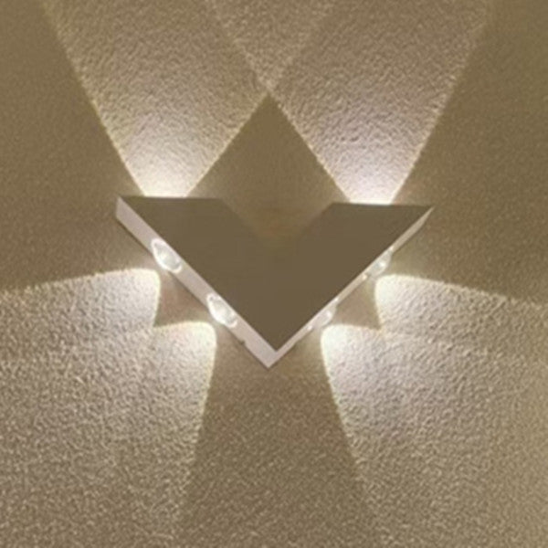Modern Triangle 6W LED Wall Sconce LED Integrated | heparts